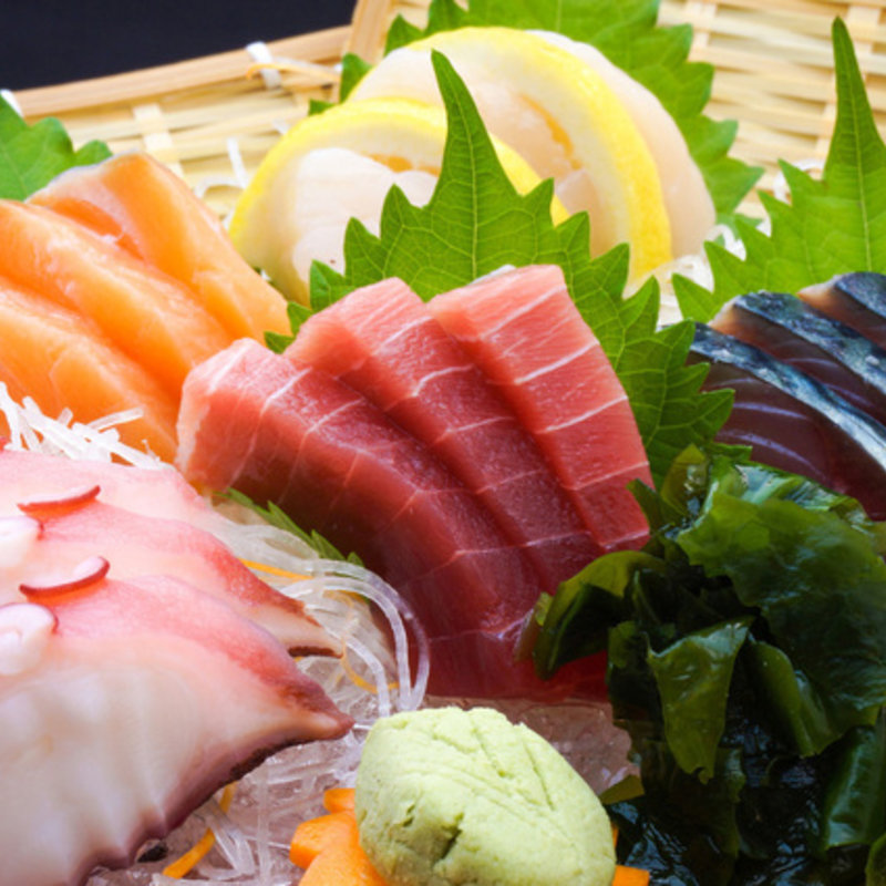 お刺身5点盛り(魚に鍋に炭火焼　いちかわ　藤 （【旧店名】もつやき藤）)