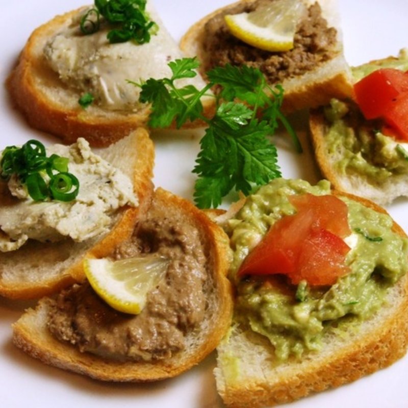 3種のクロスティーニ(トサカ （ＴＯＳＡＫＡ）)