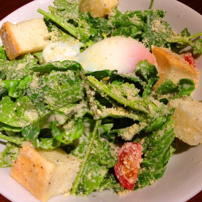 パクチーシーザーサラダ(Public ARROW'S)