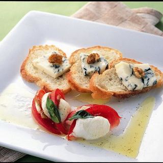 モッツァレラチーズとトマト カプレーゼ(マルコ 102)