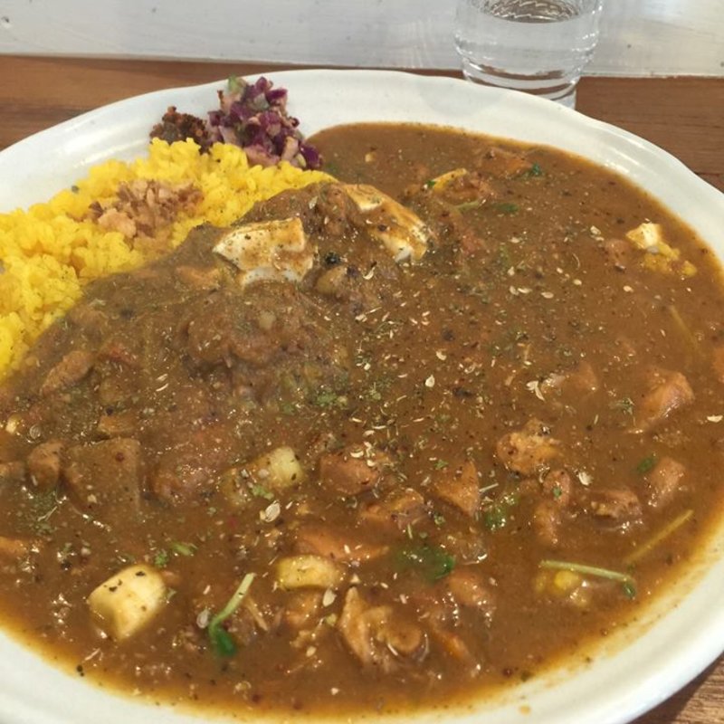 スパイスチキンカレー(FOLK old book store)