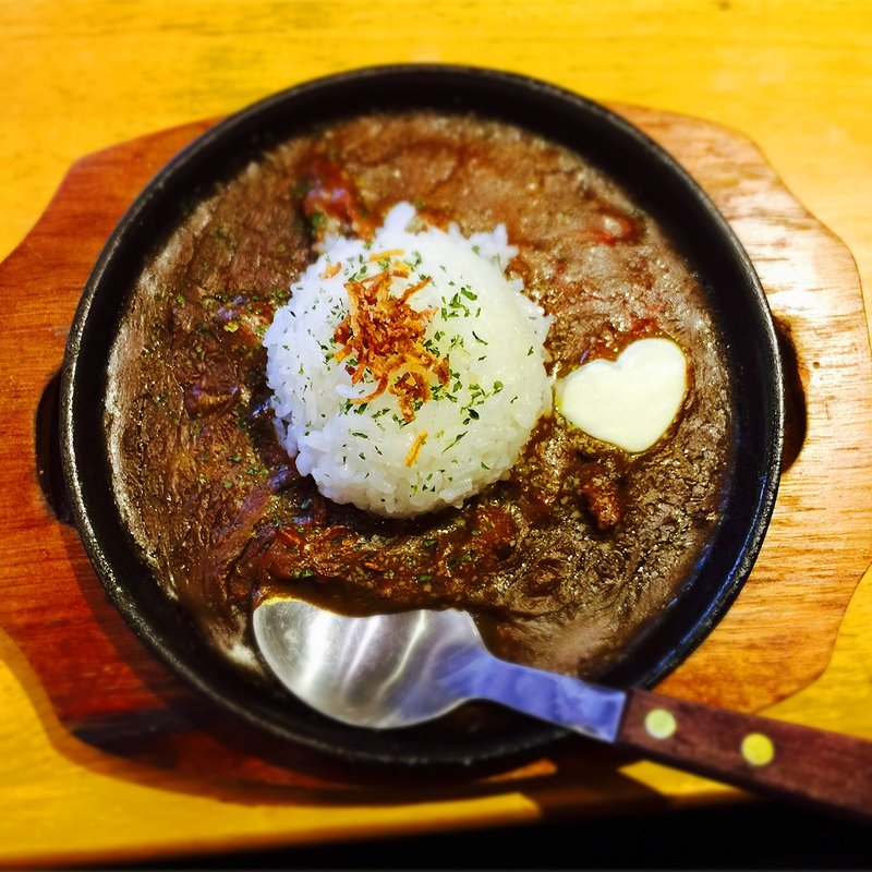 但馬牛の牛すじ鉄板カレー ハーフ(さくらや )