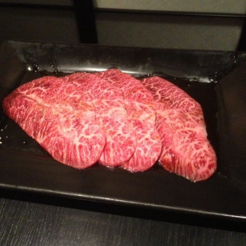 黒毛和牛 特上 本みすじ(焼肉 虎龍 北新地店)