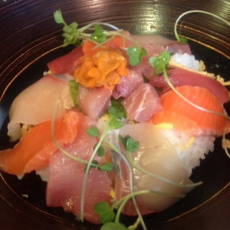 うに丼(フリーズ(Free's))