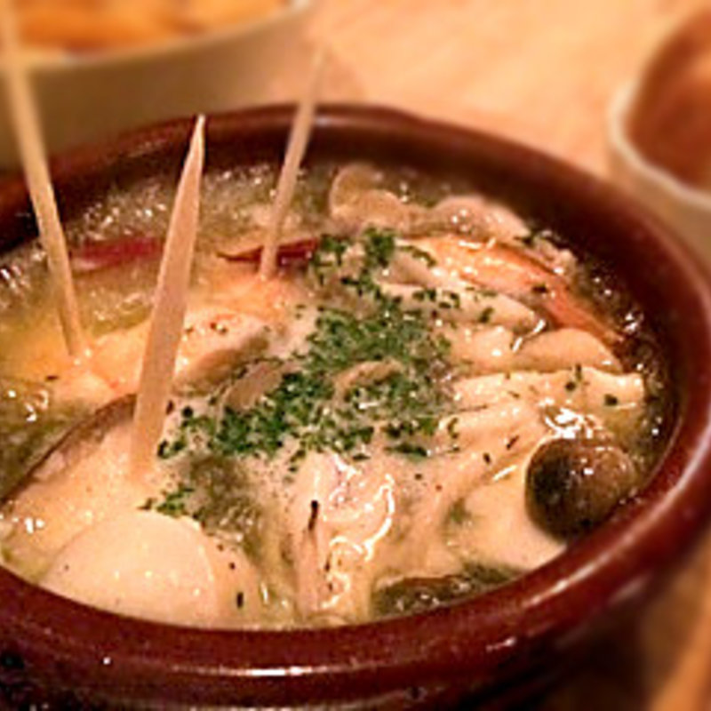 海老のアヒージョ(ラフマンズメキシカーナ （Laffman's mexicana）)