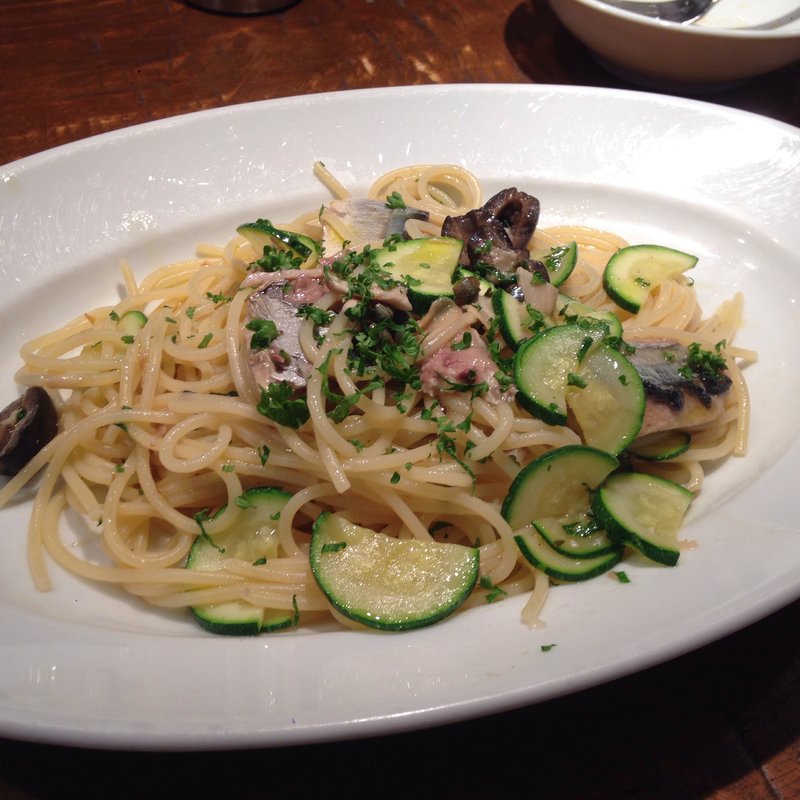 サンマとズッキーニのスパゲッティ(DOMUS)