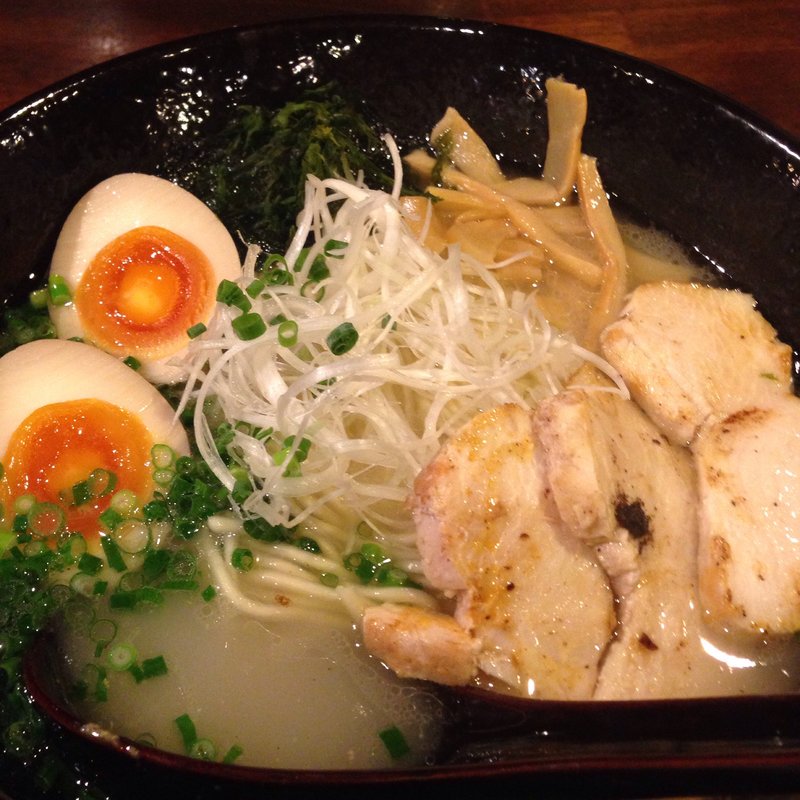 鶏白湯（あっさり） （塩醤油）(飛翔 )