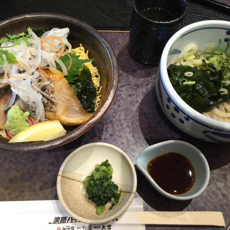 生鰆丼とミニうどんセット(みけ家)