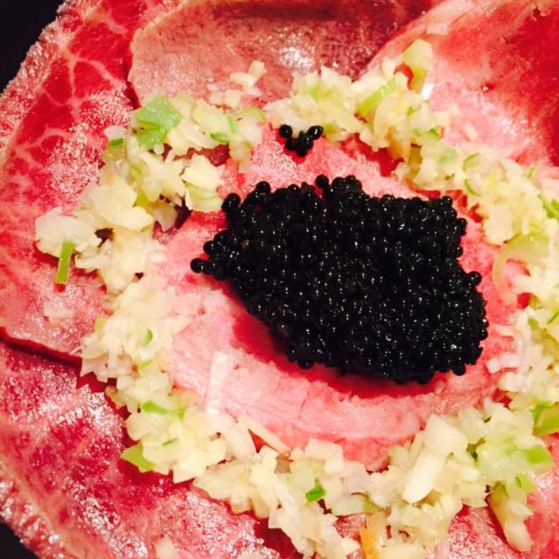 あぶり牛刺し丼(焼肉牛慶)