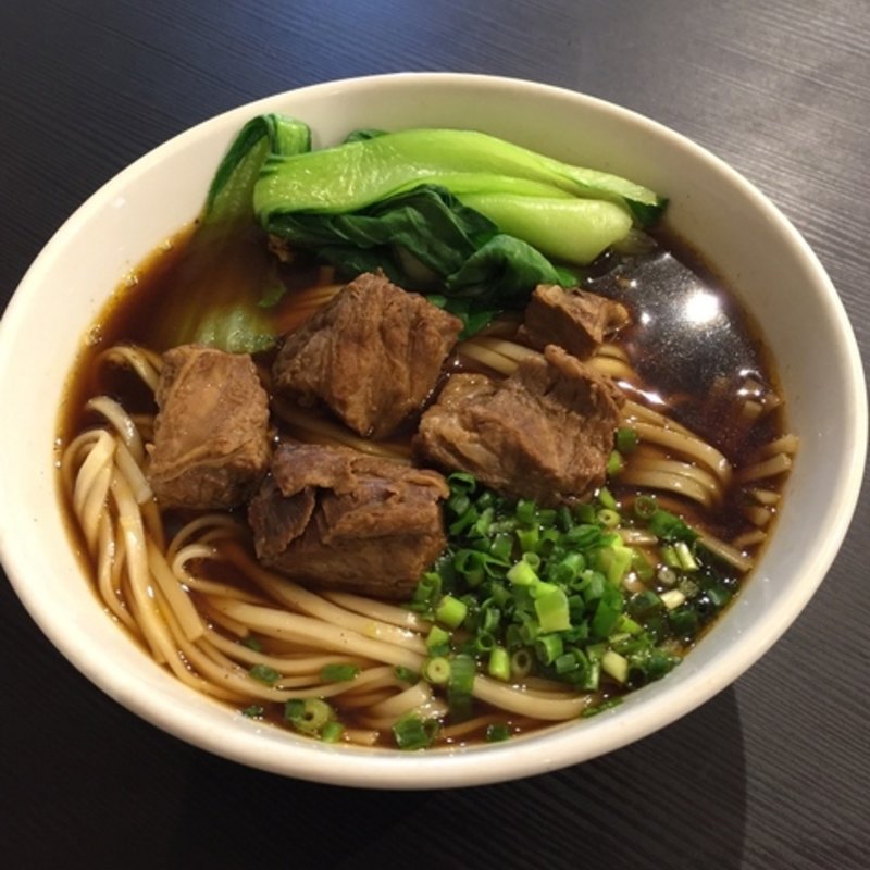 牛肉麺(台徳林 )