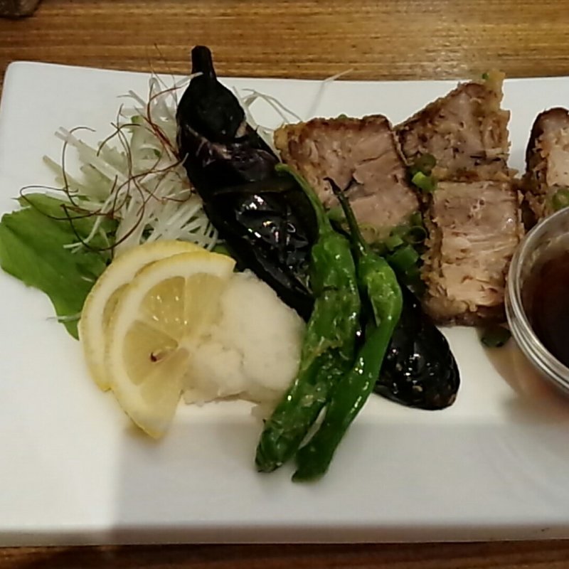 豚角煮の竜田揚げさくとろ仕立て(ワンルームカフェ （one room cafe）)