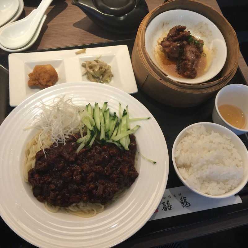 麺ランチセット(口福吉祥 喜喜龍 （コウフクキッショウ シーロン）)