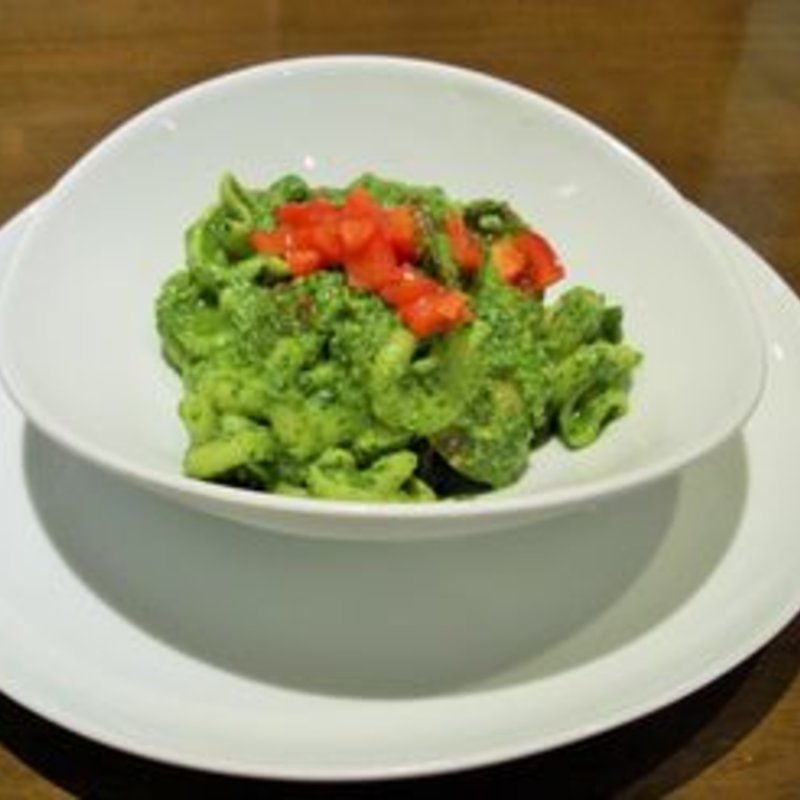 アサリとバジリコの冷製マカロニ(Trattoria Vino)