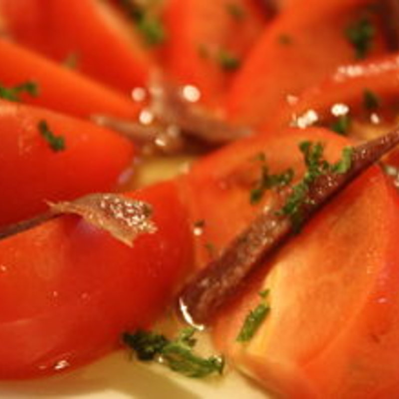 アンチョビとトマトのサラダ(バル・アキ （Bar Aqui）)