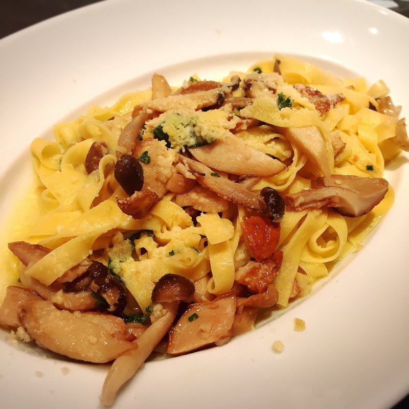 ポルチーニ茸のペペロンチーノ(カプラチッチョ 自由が丘店 （Capra Ciccio）)