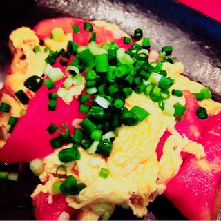 トマトとたまごの炒め物(上海家庭料理 大吉)