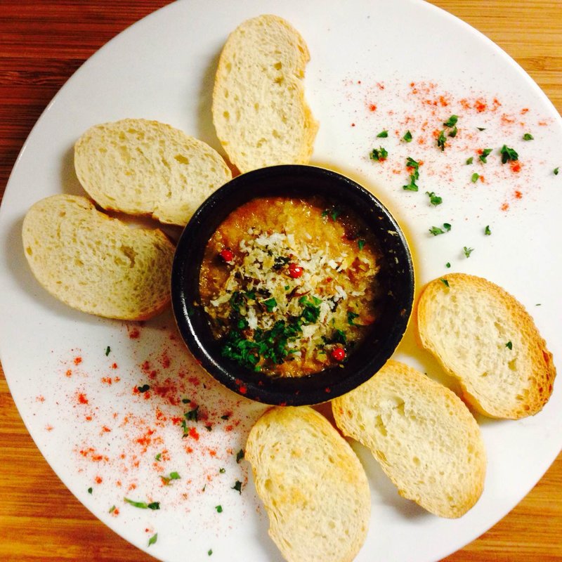 チャングロ ～カニの身とカニ味噌の熱々パテ～(魚介専門スペイン料理 マリスケリア ソル)