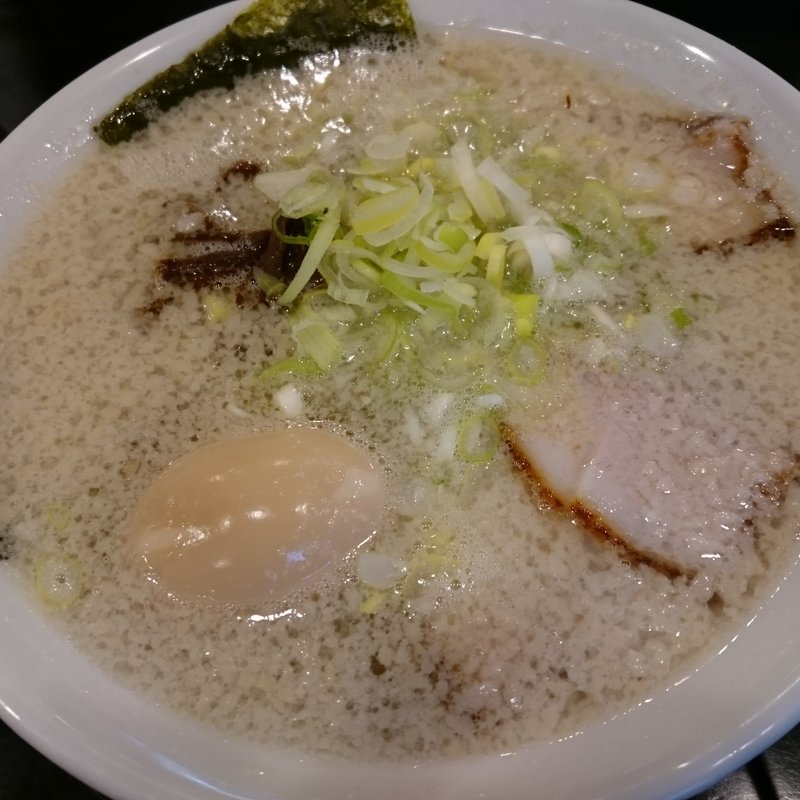らーめん こってり（細麺）＋味付半熟玉子(麺や 極)