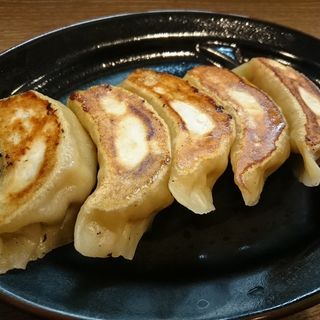 手作り餃子(らーめん流星)