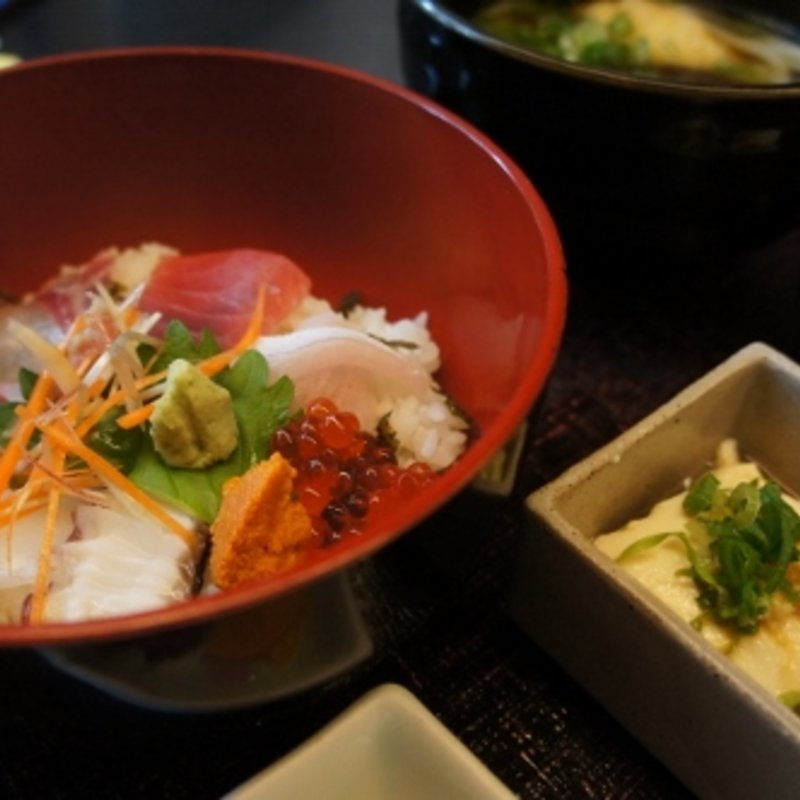 海鮮丼&うどん御膳(治之助 梅田茶屋町店)