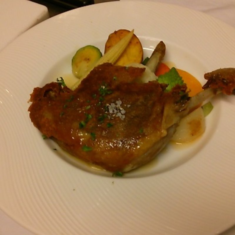 骨付き鶏肉のグリル(Maru'sTable （マルズターブル）)