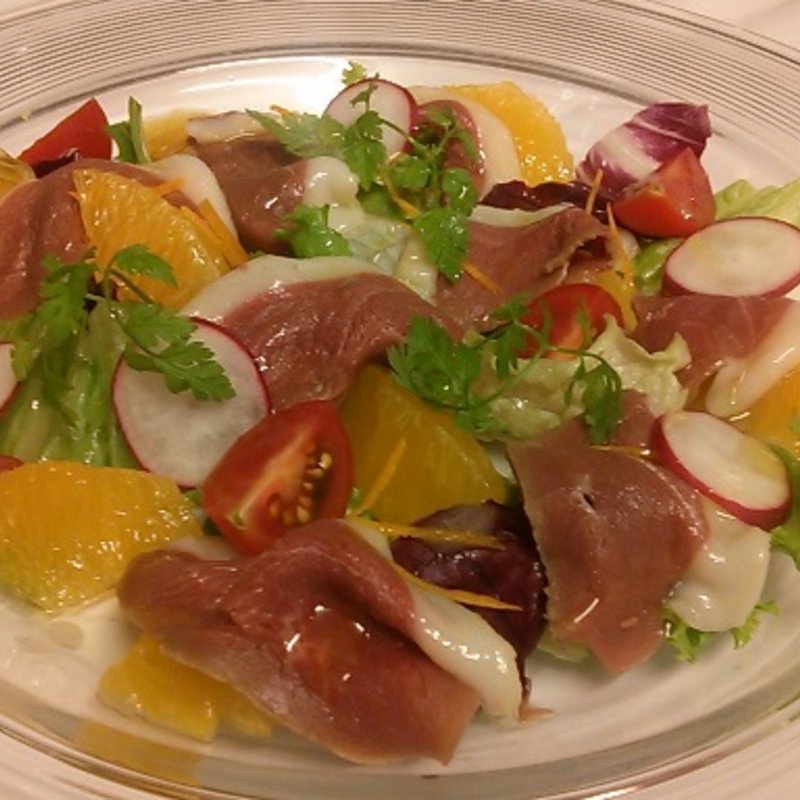 生ハムとフルーツの盛り合わせ(Maru'sTable （マルズターブル）)