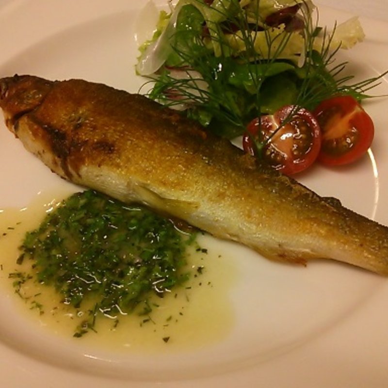 天然アユのコンフィ ハーブソース(Maru'sTable （マルズターブル）)