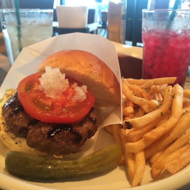 ハンバーガー(GRILL & DINER　FAM’s HOUSE )