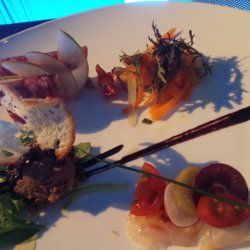 オードブル4種盛(International cuisine subzero)