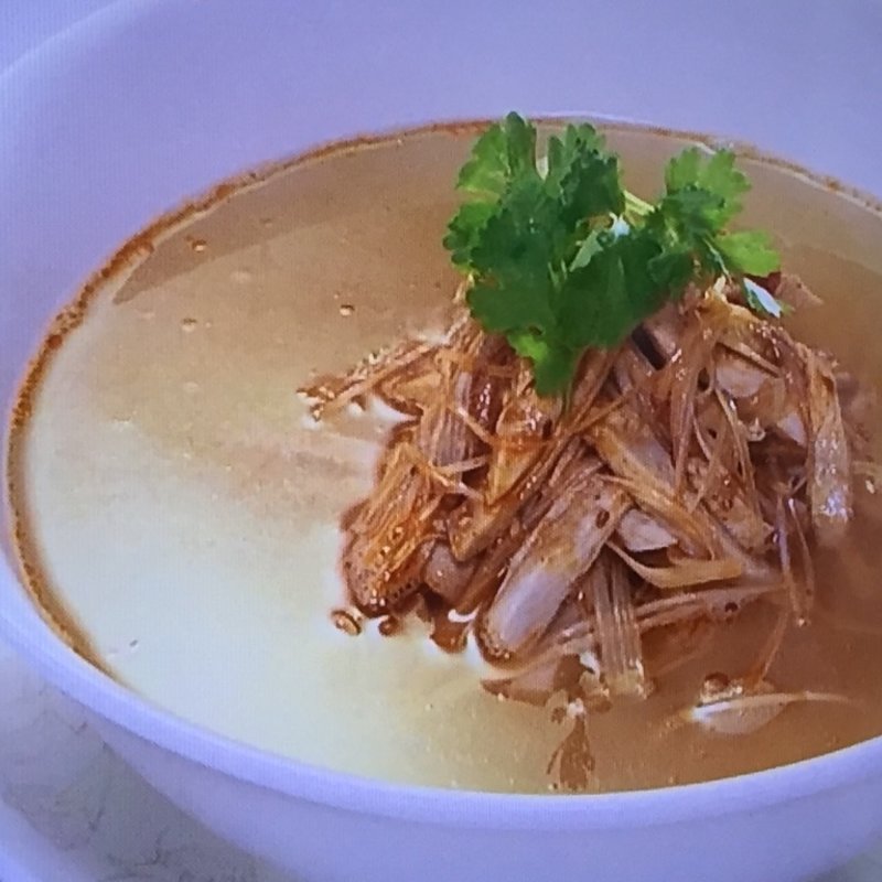 蒸し鶏と葱入りつゆそば(翡翠苑 )