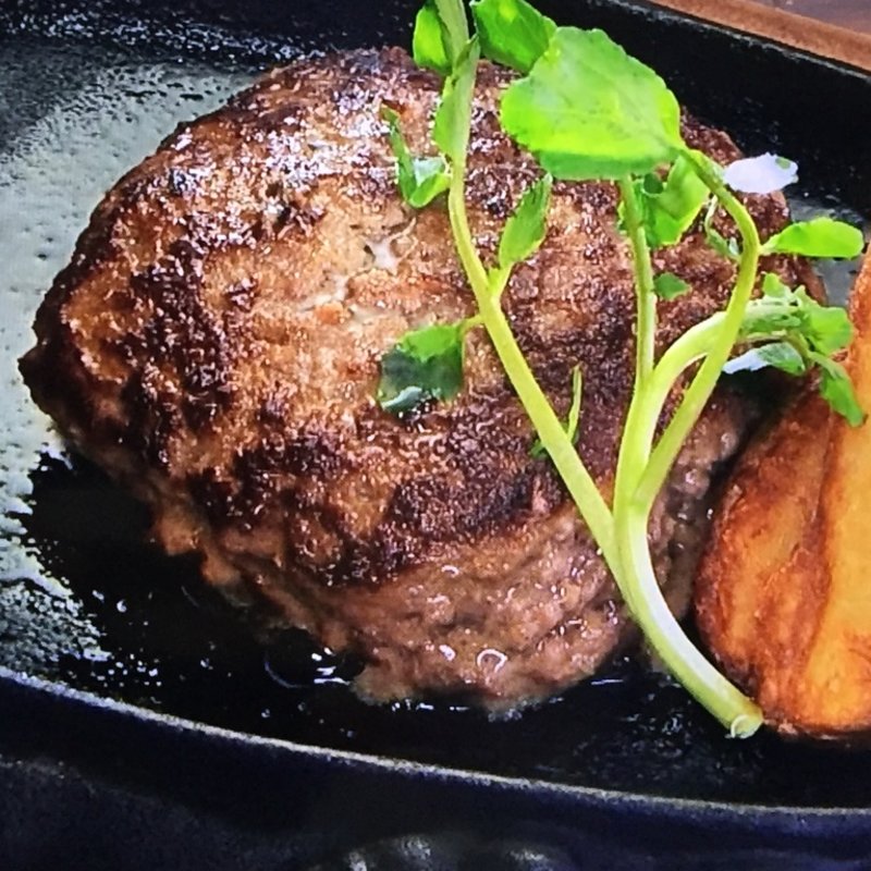 黒毛和牛ハンバーグステーキ(Revo )