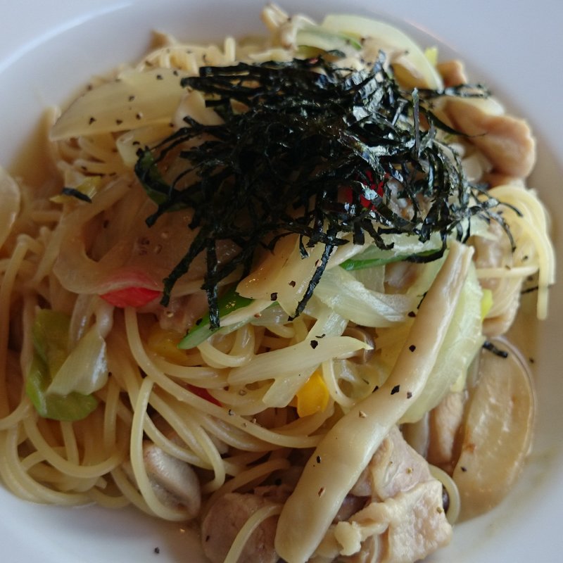野菜炒め和風パスタ(太陽のカフェ南港店)