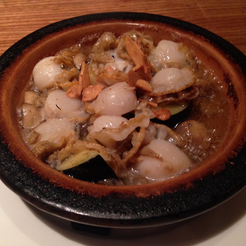 ベビーホタテのアヒージョ(びすとろ UOKIN 五反田店)
