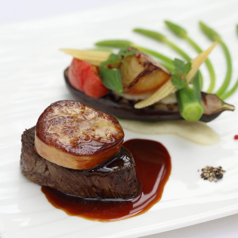 和牛とフォアグラのポワレ(エスカーレ ホテルモントレ赤坂店)