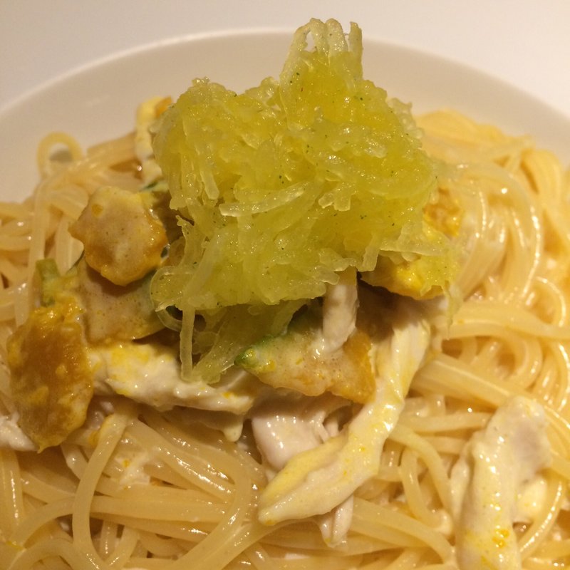 二種類のカボチャと鶏肉のクリームパスタ(ヴィラ ドゥーエ （Villa Due）)