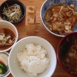 肉豆腐定食(きらぼし食堂)