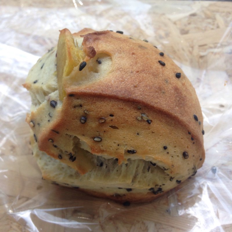 サツマイモスコーン(目黒川ロータス)