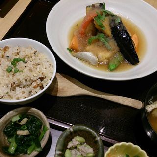 豆腐と野菜の揚げ出し豆腐定食(大かまど飯 寅福 ららぽーと横浜店)
