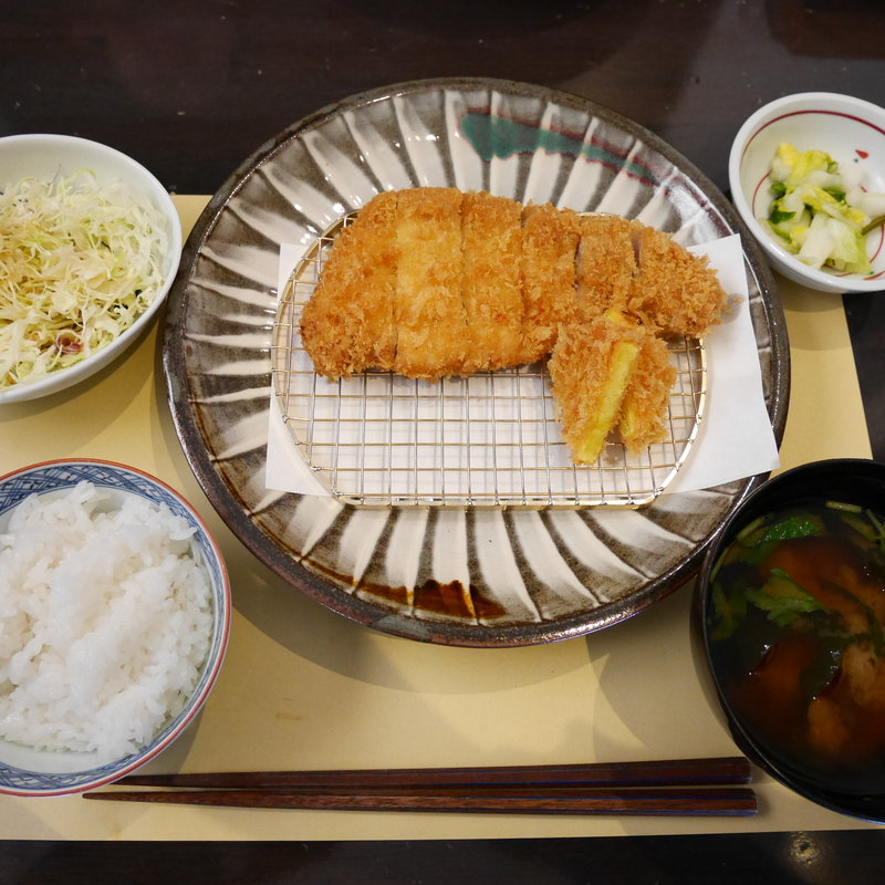 ランチロースカツ(とんかつの店 馬酔木（あしび）)