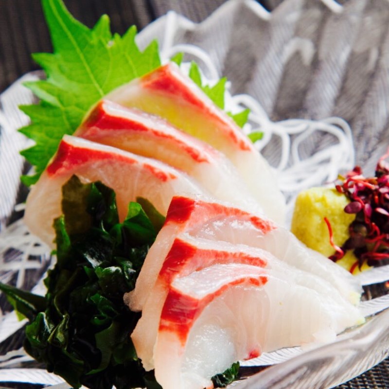 カンパチのお造り(江戸三座)