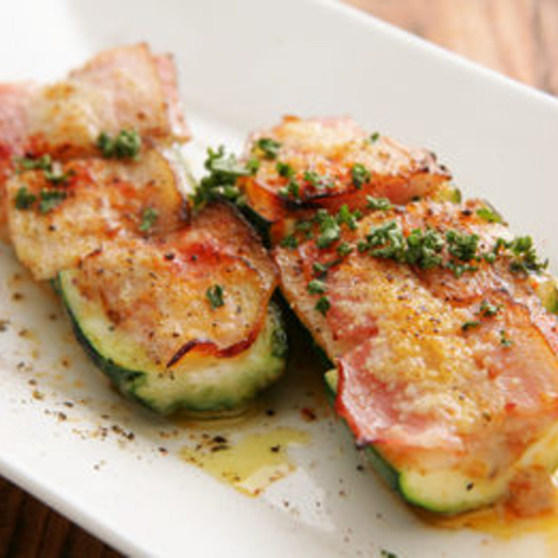 イベリコミートとズッキーニのチーズ焼き(スペインバル INICIO)