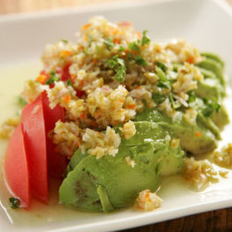 トマトとアボカドのサラダ(スペインバル INICIO)