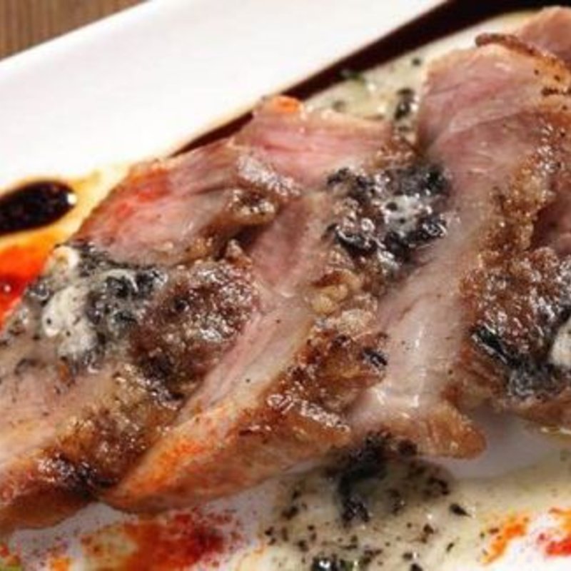 イベリコ豚肩ロースのグリル バルサミコソース(スペインバル INICIO)