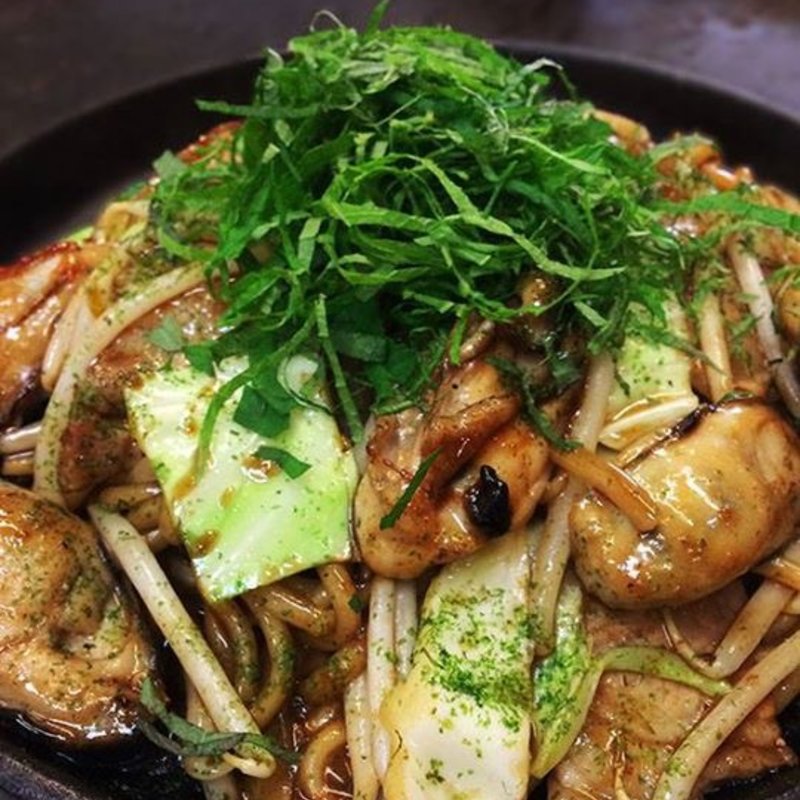 牡蠣豚焼きそば(鉄板焼酒場 はふう)