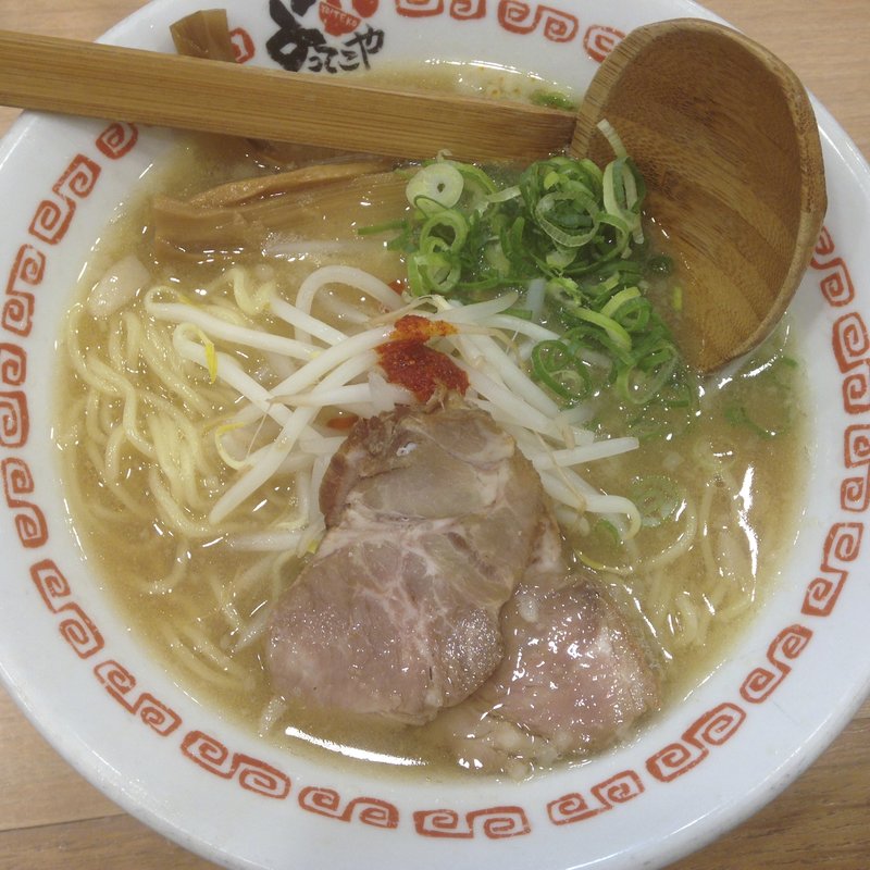 とんこつラーメン(よってこや 藤沢店 )
