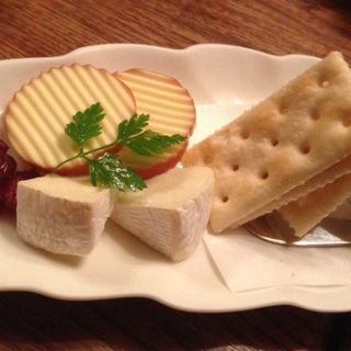 チーズ盛り合わせ(VANGUARD)