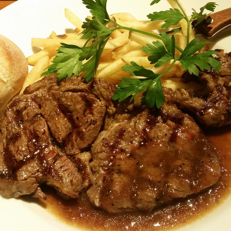 リブアイステーキ 225g（ガーリックソース）(ウルフギャング•パック Express 原宿店)