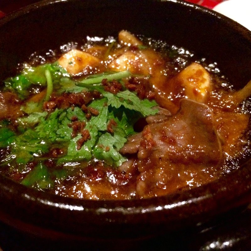 イベリコ豚のタンとエリンギのアヒージョ(Hacienda del cielo MODERN MEXICANO)