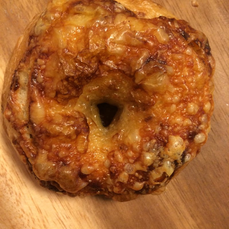 オニオンチーズベーグル(ブーランジェリー・イアナック （BOULANGERIE ianak！）)