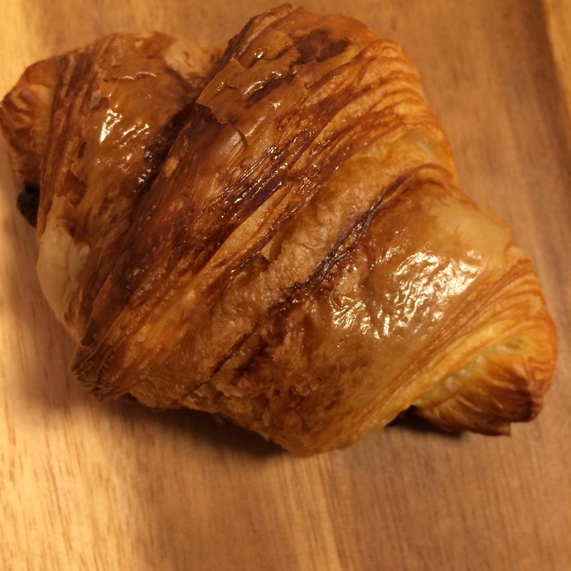 クロワッサン　ショコラ(ブーランジェリー・イアナック （BOULANGERIE ianak！）)